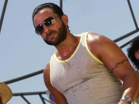 Pics : સૈફની નબળાઈ કરીના નહીં, ઘડિયાળ છે!