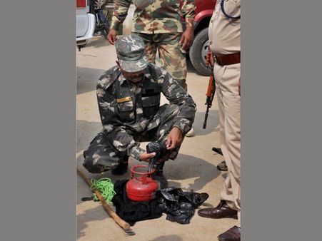 કેન બોમ્બ કેન બોમ્બ