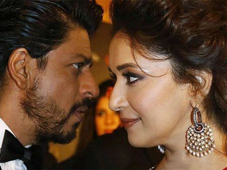 દર્શકોએ આપ્યું સ્ટૅન્ડિંગ ઓવિએશન દર્શકોએ આપ્યું સ્ટૅન્ડિંગ ઓવિએશન