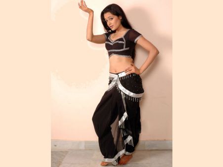 બૉલીવુડમાં દસ્તક