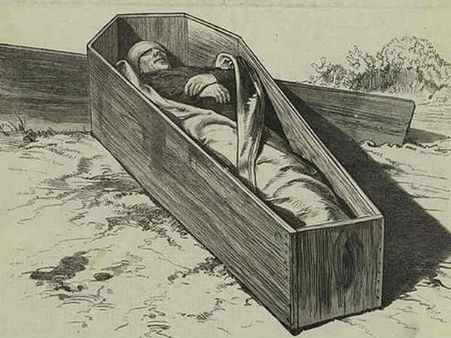 પોતાને દફનાવેલા જુએ તો