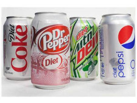 ડાયેટ ડ્રિન્ક્સ પીવાથી નથી ઘટતું વજન, વધે છે જોખમ