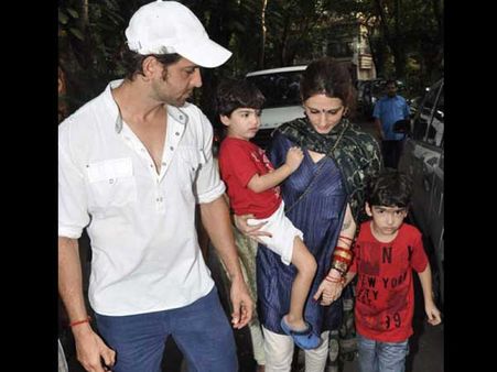 બીમાર હૃતિકે પોતાના બાળકો માટે લખી કવિતા...