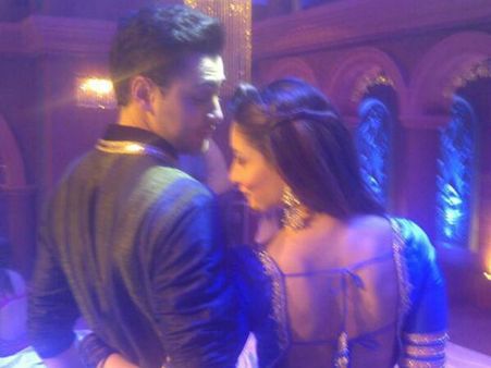 Pics : સૈફને છોડી કે3જીની યાદોમાં ખોવાયાં કરીના