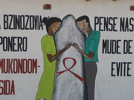 કોન્ડોમનો ઉપયોગ કરે છે