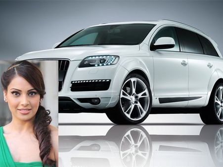 બોલિવૂડ બેબ્સ બિપ્સને પસંદને આ હોટ કાર