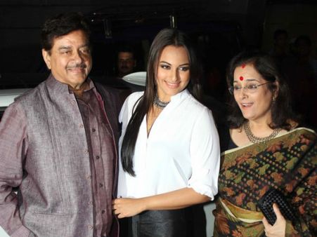 Pics : આફરીન શૉટગન : ઈસ્ટ ઓર વેસ્ટ-સોનાક્ષી ઇઝ ધ બેસ્ટ