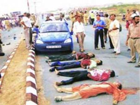 ઇશરત કેસમાં IB અને CBI વચ્ચે કલેહની વાત બકવાસ: સરકાર