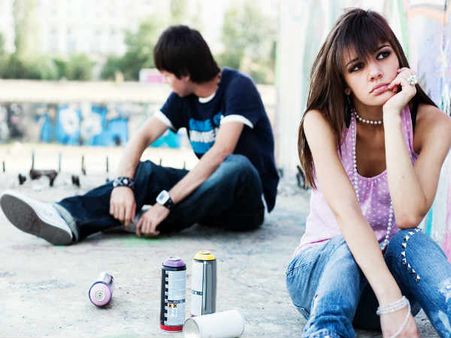 રજાના દિવસે એકલો બહાર જાય