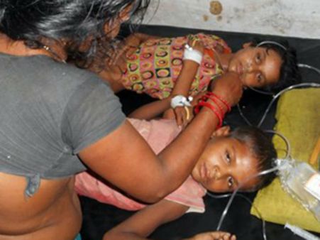 પટનાની હોસ્પિટલમાં ગેસ લીકેજ : મીડ ડે મીલ હોનારતના બાળકોને મુશ્કેલી