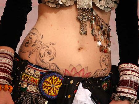 ''આવી નાભિ ધરાવતી સ્ત્રીઓ જલદી બને છે ગર્ભવતી''