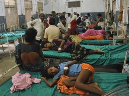 બિહાર મિડ ડે મીલ કરુંતિકા : આરોપી આચાર્ય મીના દેવીની અટકાયત