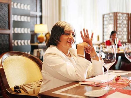 મિસિસ બાવેજા લે છે બદલો