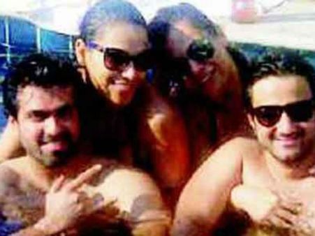 લગ્નની અટકળો લગ્નની અટકળો