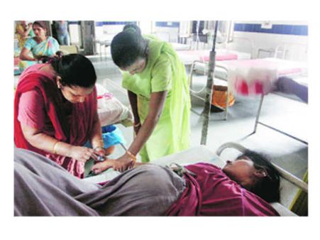 માતાને મળતું મેડિકલ એટેન્શન માતાને મળતું મેડિકલ એટેન્શન