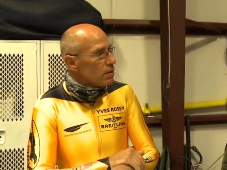 જેટ વિંગની મદદથી ઉડાન