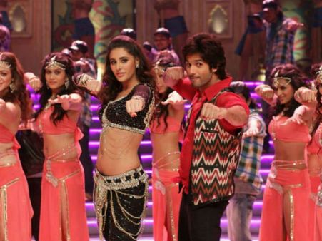 શાહિદ સાથે ઠુમકાં