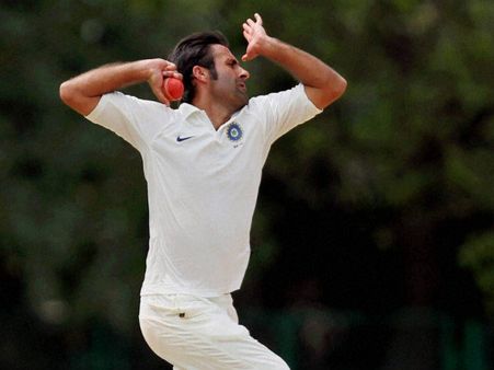 પરવેઝને તક ન આપવામાં આવતાં ભડક્યા ઉમર અબ્દુલા