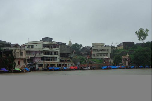 નર્મદા ડેમ રેકોર્ડબ્રેક સ્તરે, ભરૂચમાં પૂર જેવી સ્થિતી સર્જાઇ