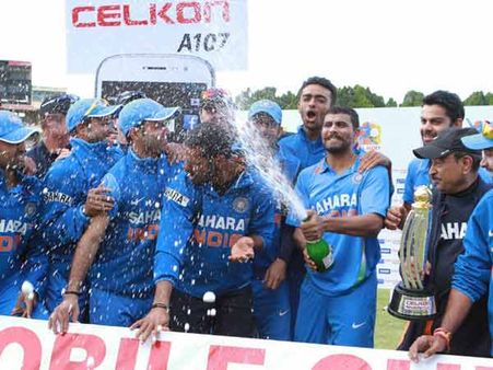 ઝિમ્બાબ્વેનું વ્હાઇટવોશ કરી ભારતે રચ્યો ઇતિહાસ ઝિમ્બાબ્વેનું વ્હાઇટવોશ કરી ભારતે રચ્યો ઇતિહાસ