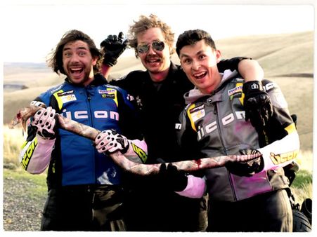 આ છે એ બે રેસર અને પોલીસવાળા