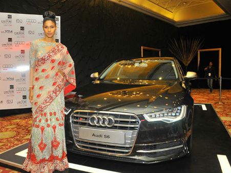 ઑડીની શાનદાર કાર એસ6 ઑડીની શાનદાર કાર એસ6