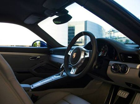 મધ્યમાં સિલ્વરસ્ટોન