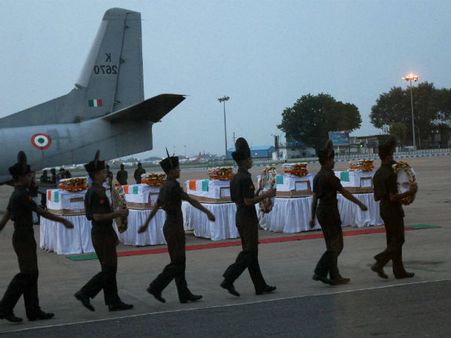 આર્મી જવાનોને શ્રદ્ધાંજલી