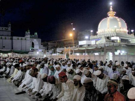 અજમેરમાં નમાજ