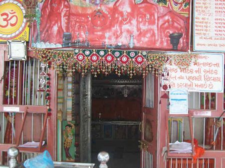 રવેચીમાતાનો લોકમેળો