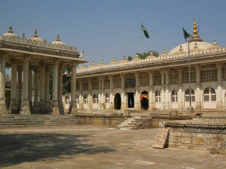 શાહઆલમ અને સરખેજના મેળા