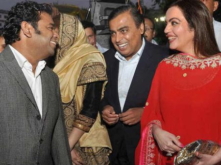 નીતા અંબાણી પણ હાજર