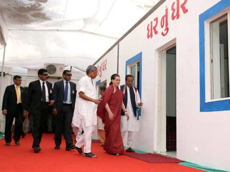 સોનિયા ગાંધીની મુલાકાત સોનિયા ગાંધીની મુલાકાત