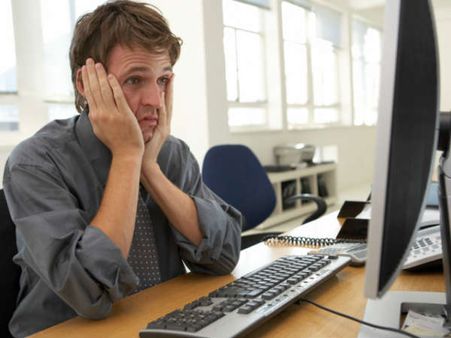 અભ્યાસ કરતાં નીચા સ્તરની નોકરી 