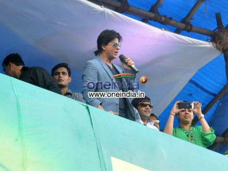 ફ્રેશ લુક