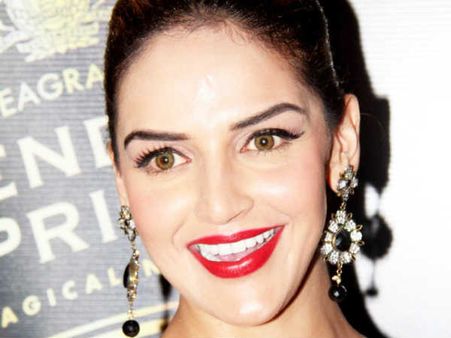 એશા દેઓલ 