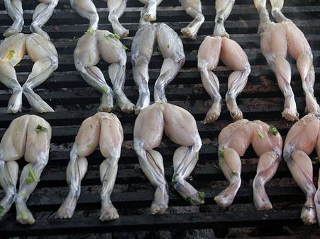 કંઇક વિચિત્ર વસ્તું ખાવ 