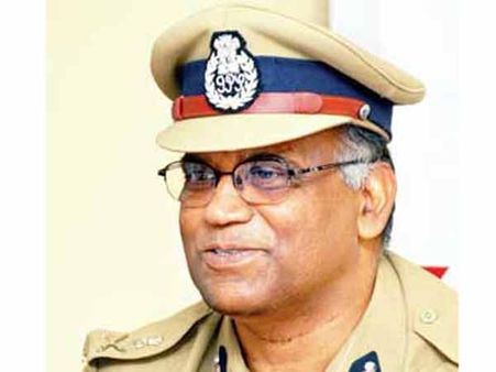 ગુજરાતના પોલીસ વડા અમિતાભ પાઠકનું બેંગકોકમાં નિધન