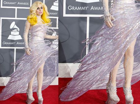 સ્ટેજ પરફૉર્મન્સ દરમિયાન જીવંત અનુભવે છે લૅડી ગાગા