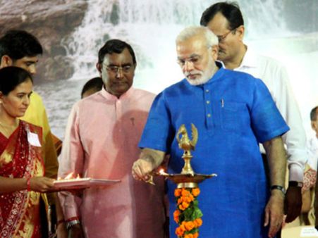 દેશને ભ્રષ્ટાચારી શાસકોથી મુક્ત કરવાનો સમય પાકી ગયો