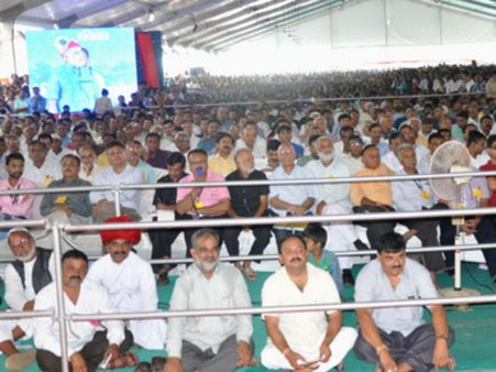 જનતાએ તો આ સરકારને ડીસ્ટીંક્શન માર્કથી પાસ કરી 