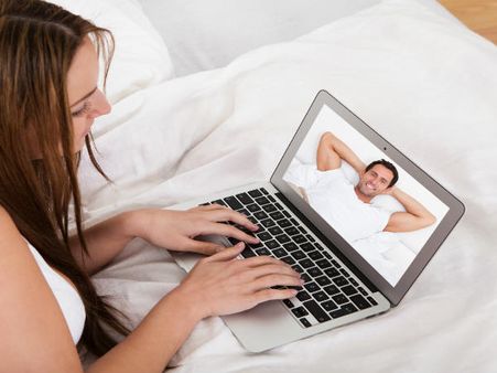 દરેક પળ સંપર્કમાં રહો