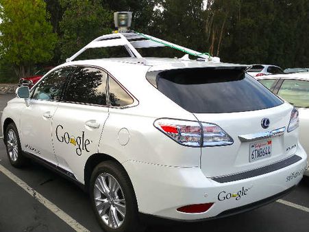 ગુગલની સેલ્ફ ડ્રાઇવિંગ કાર ગુગલની સેલ્ફ ડ્રાઇવિંગ કાર