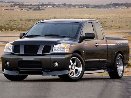 નિસાન ટાઇટન