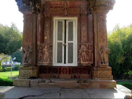 જૂની સંરચના