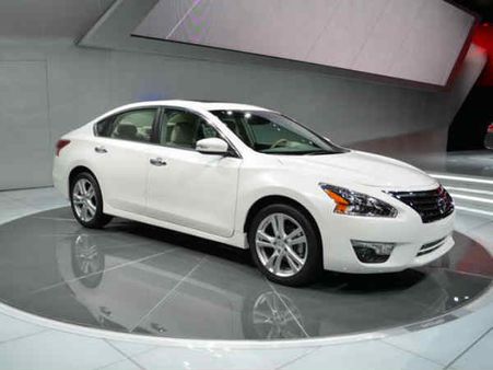 નિસાન અલ્તિમા( Nissan Altima)