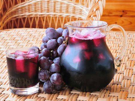 લાલ દ્રાક્ષ