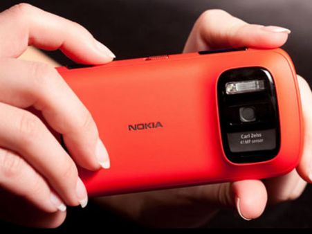 નોકિયા 808 પ્યોરવ્યૂ