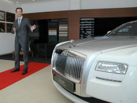 અમદાવાદમાં રોલ્સ રોય્સના શોરૂમની થઇ શરૂઆત