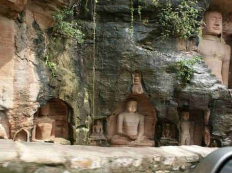 વિશાળ પ્રતિમા